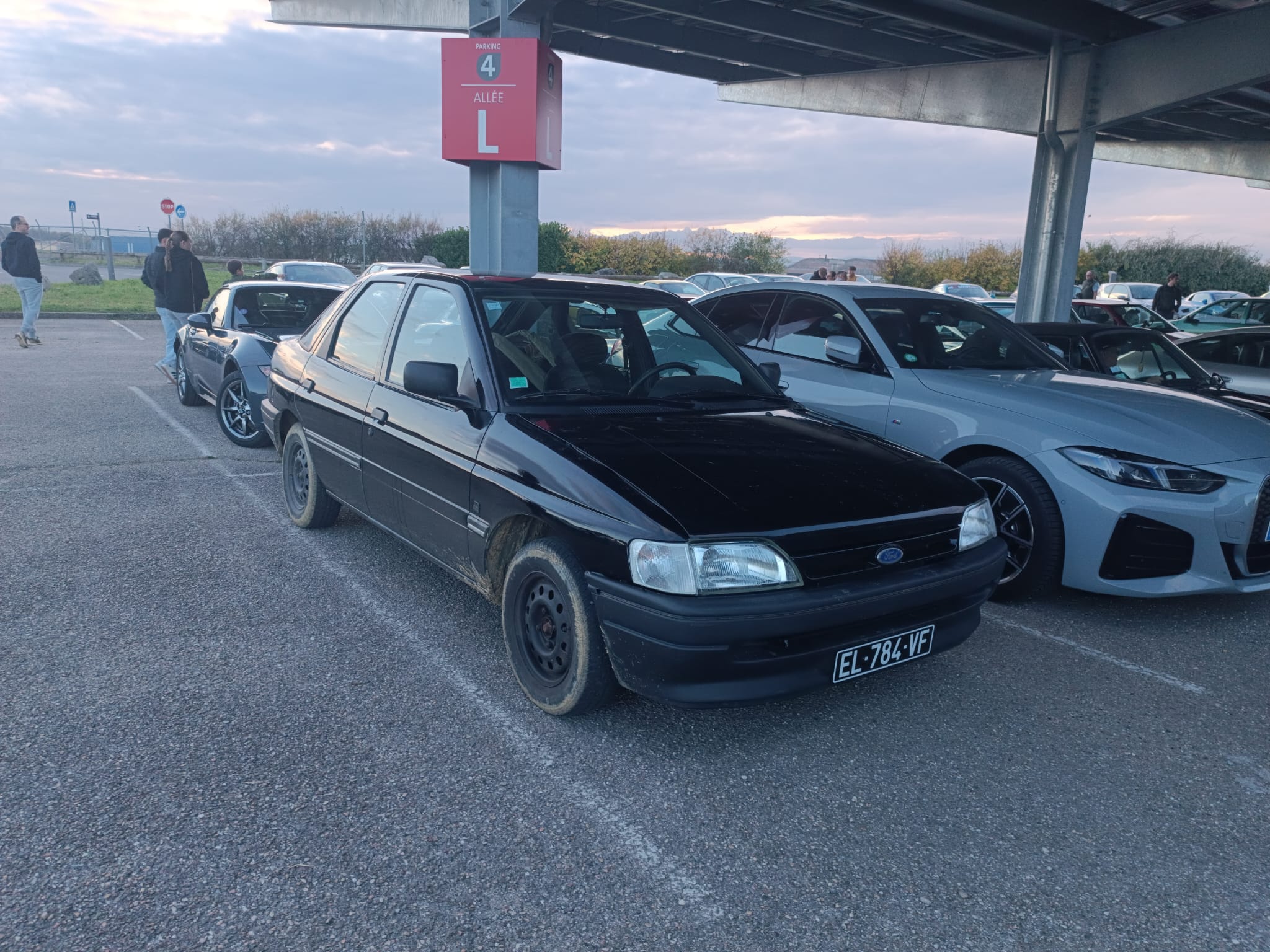 EL-784-VF, Ford Escort 5th gen Sedan (AFL; Global-market), 1993–1995