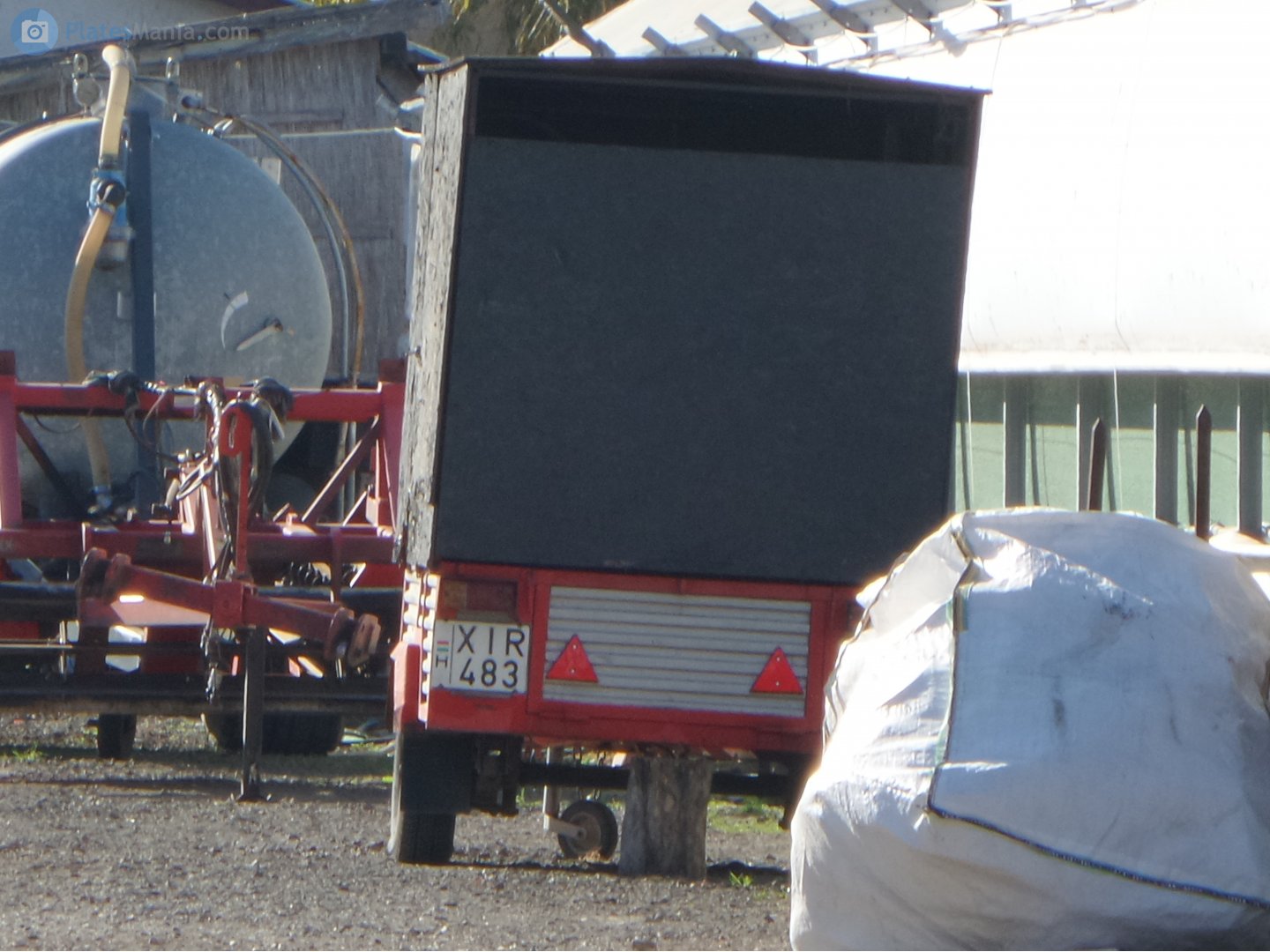 XIR-483, Home-made vehicle 