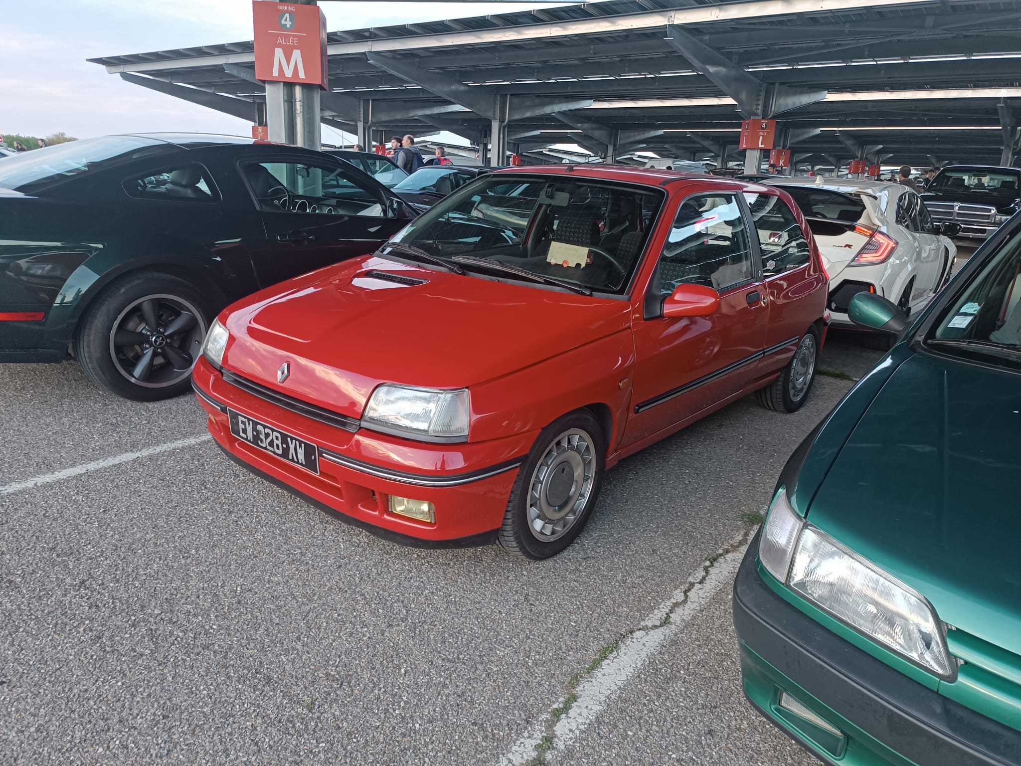 EW-328-XW, Renault Clio 1st gen 3-door Hatch (C57), 1990–1996