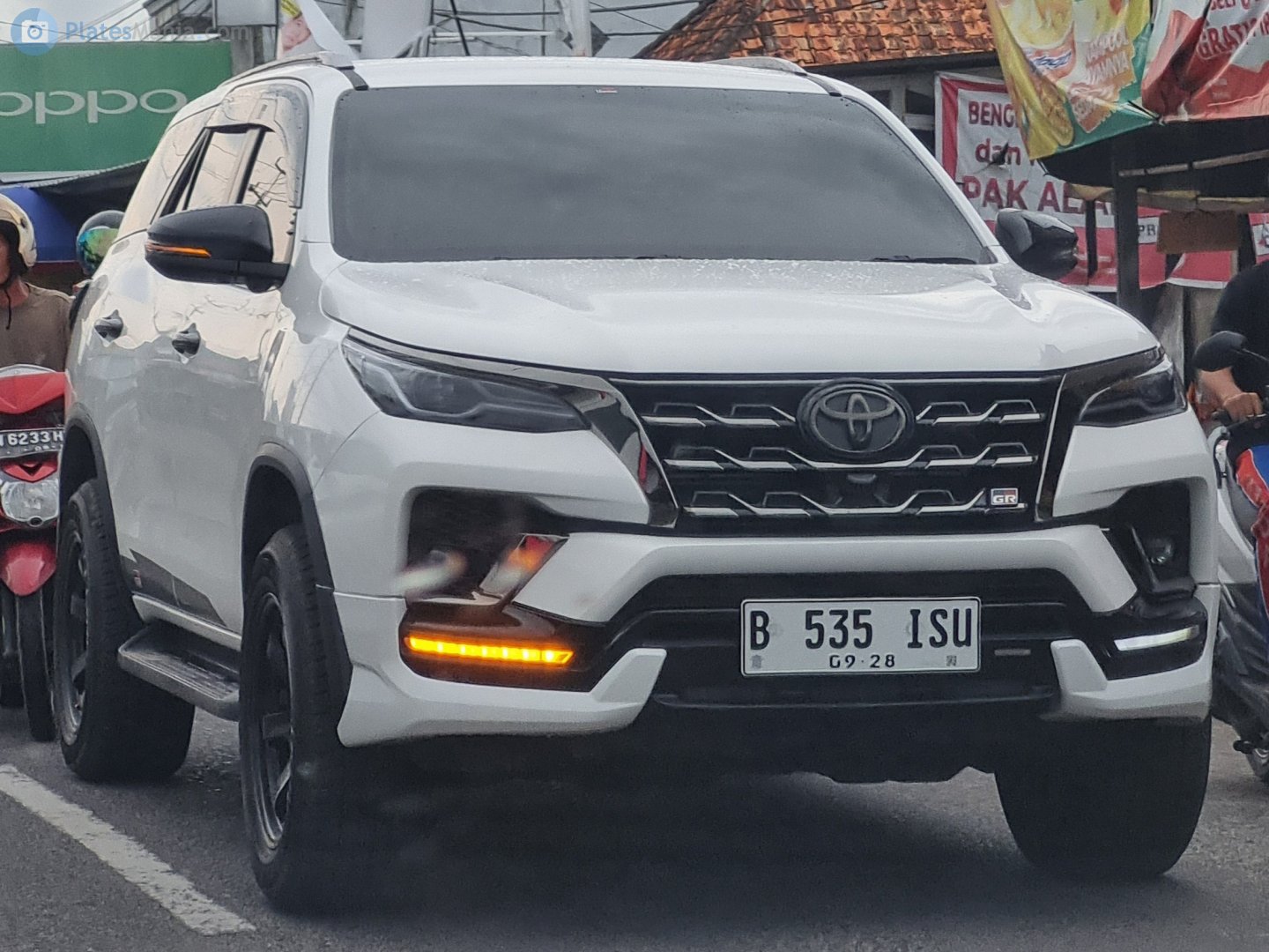 B 535 ISU, Toyota Fortuner 2nd gen (AN160), 2015–