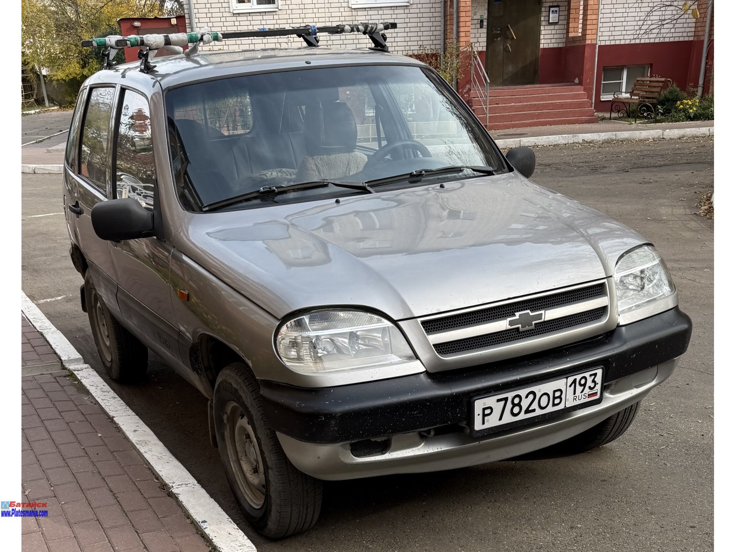 р 782 ов 193, Chevrolet 2123 Niva 1st gen, 2002–2009