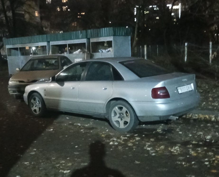 6111 OX-5, Audi A4 1st gen Sedan (B5/8D2), 1994–2000