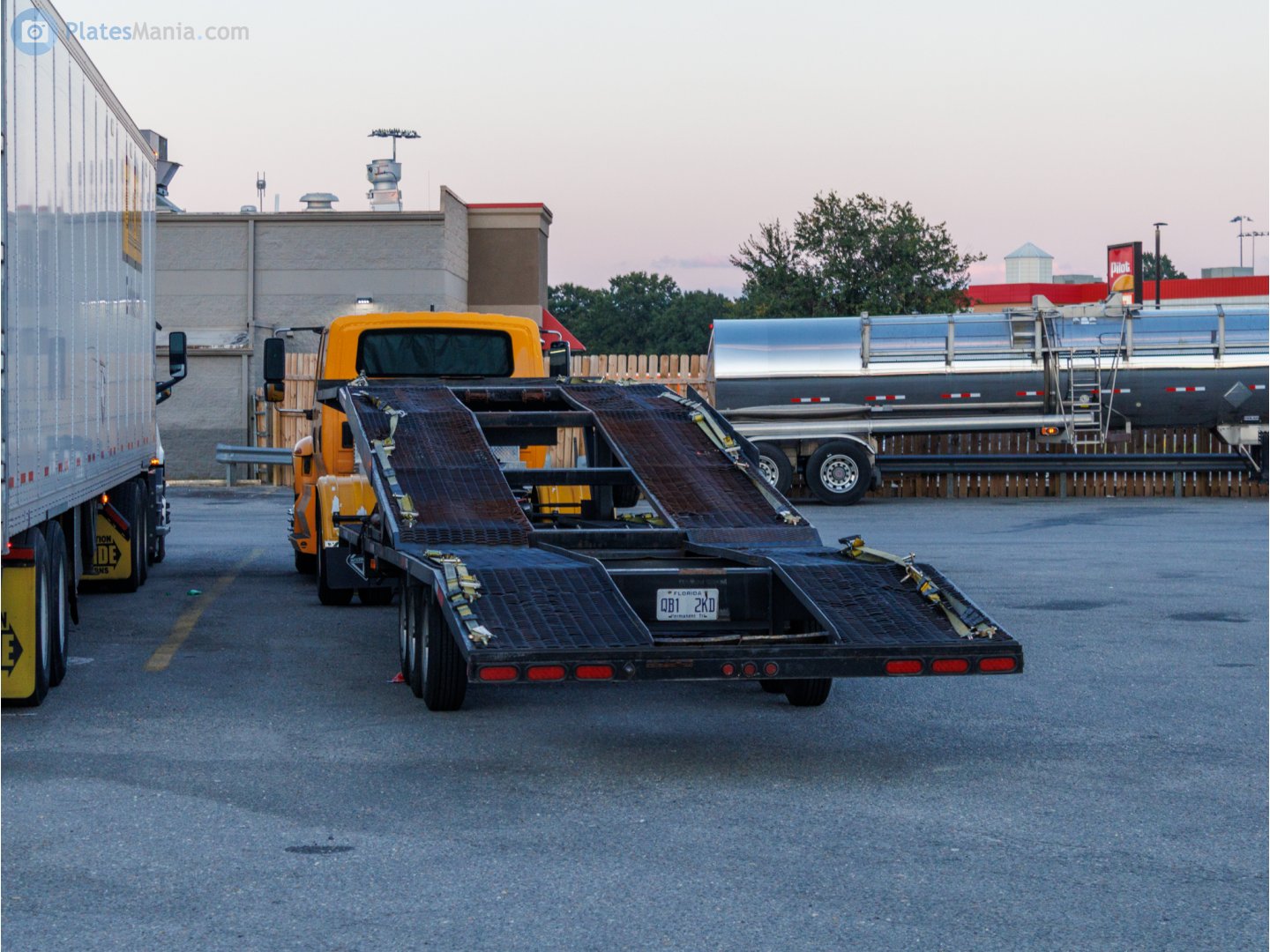 QB1 2KD, Trailers (XXX XXX) 