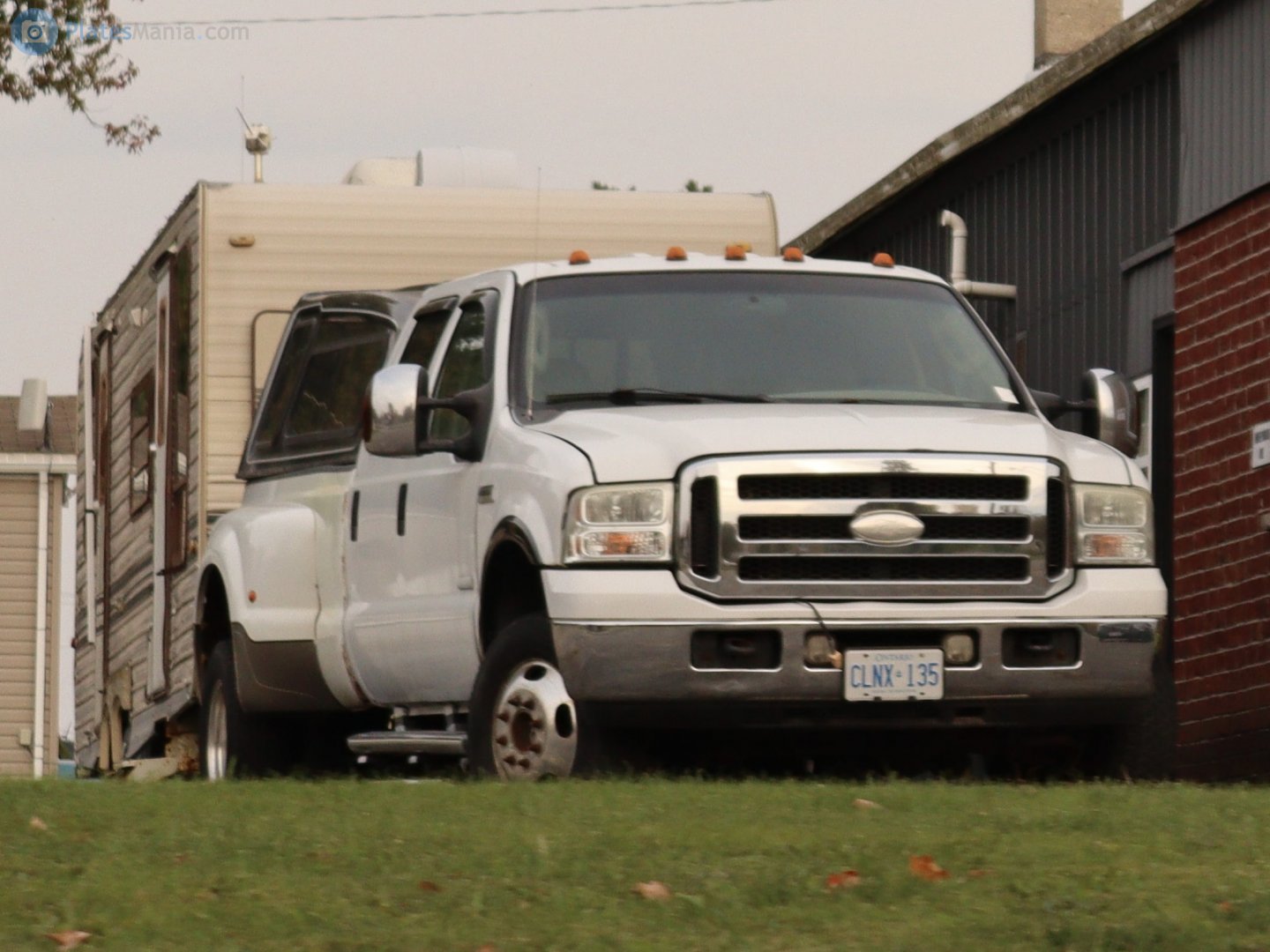 CLNX-135, License plate without vehicle 