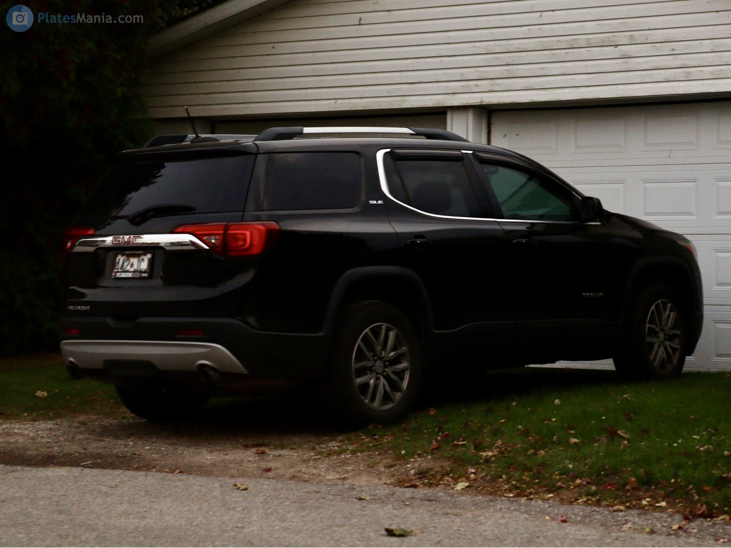 442-JCJ, GMC Acadia 2nd gen (C1XX), 2016–2019
