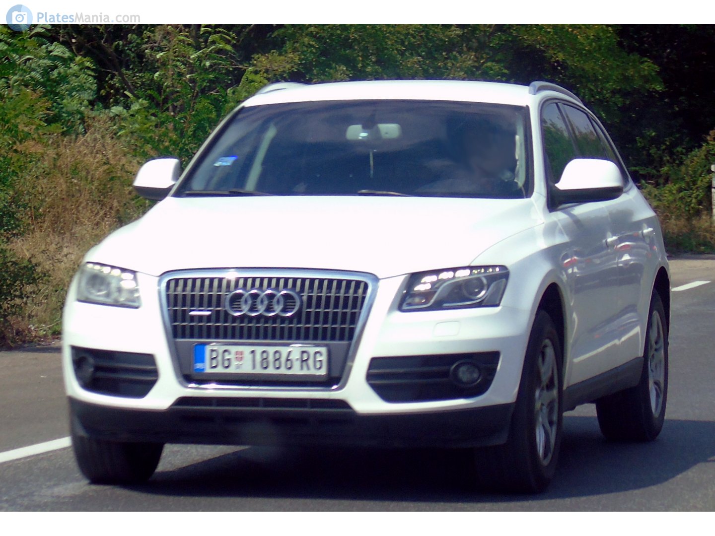 BG 1886-RG, Audi Q5 1st gen (8RB), 2008–2017