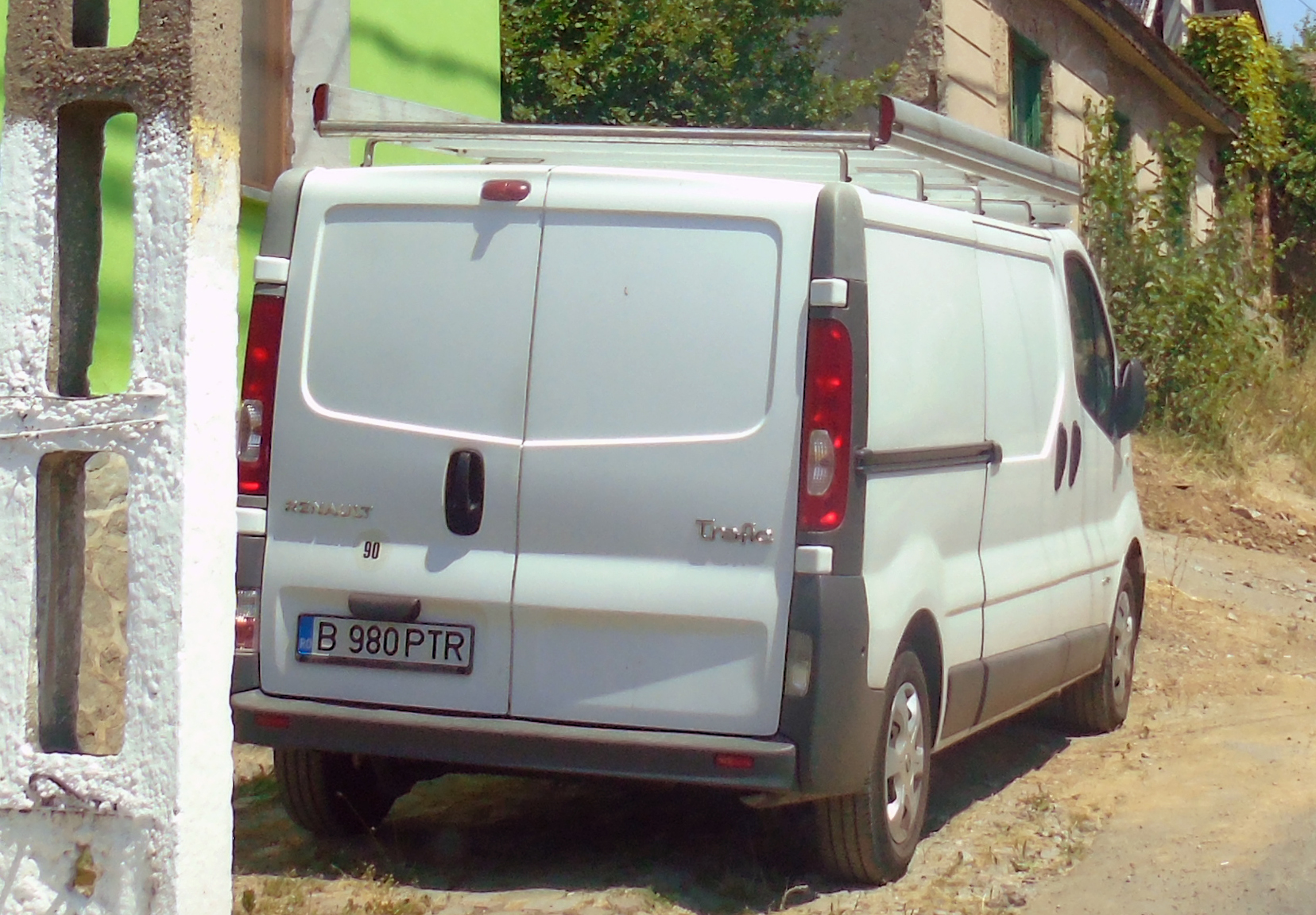 B 980 PTR, Renault Trafic 2nd gen (X83), 2001–2014