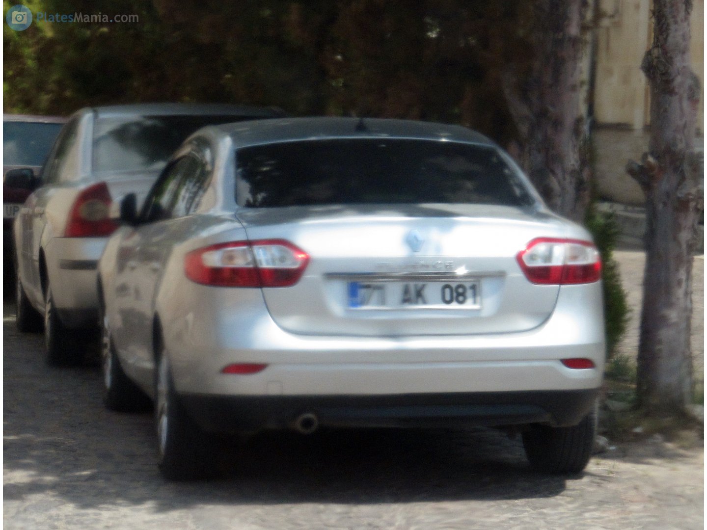 71 AK 081, Renault Fluence 1st gen (L38), 2009–2020