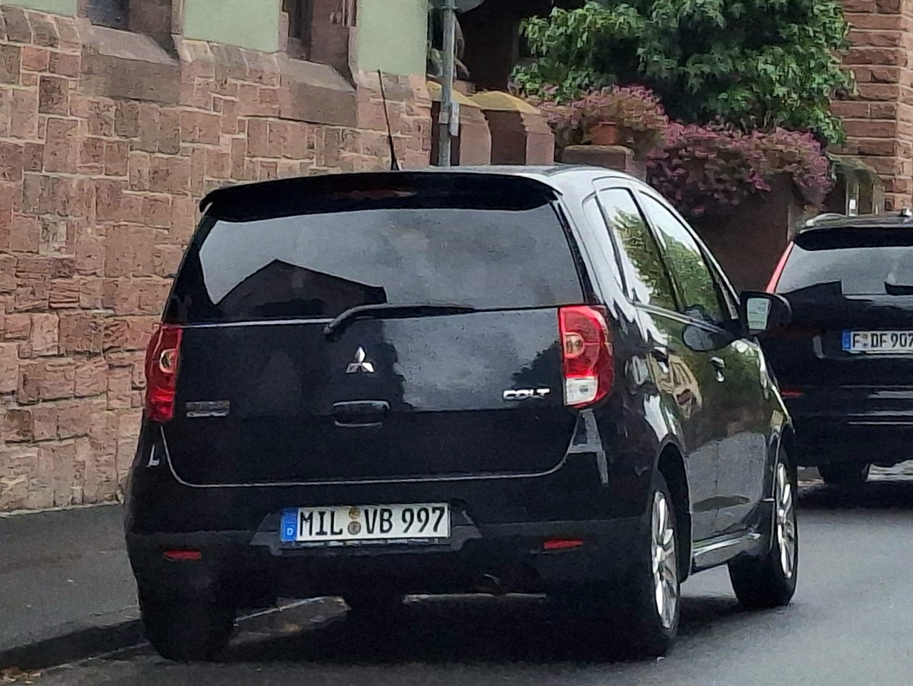 MIL VB 997, Mitsubishi Colt 