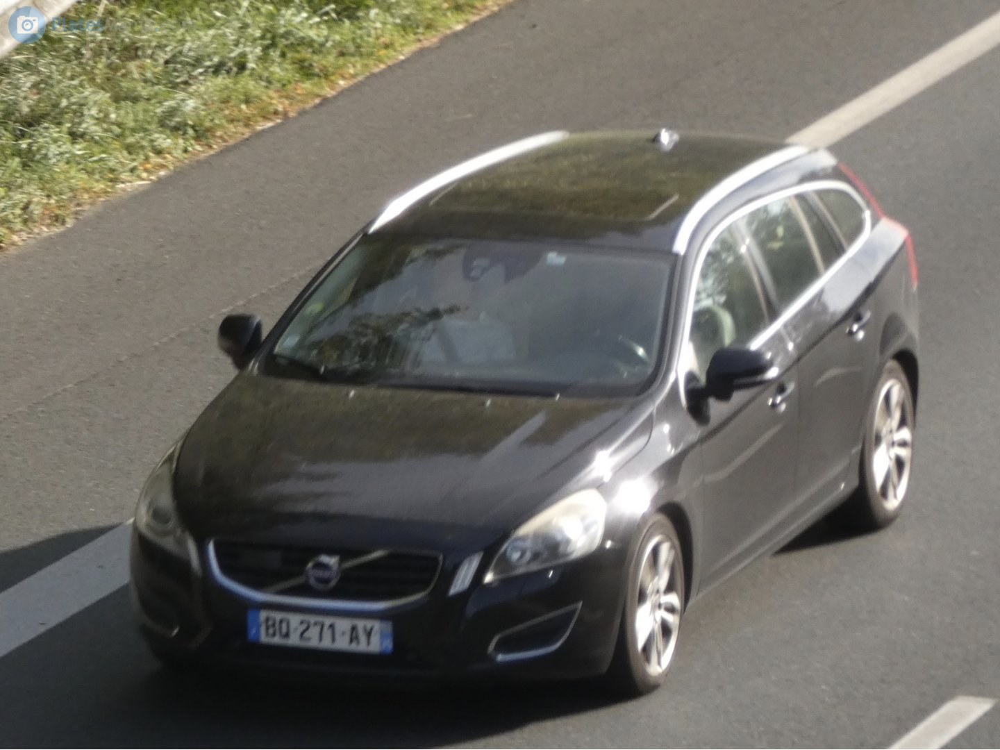 BQ-271-AY, Volvo V60 1st gen (155/157), 2010–2018