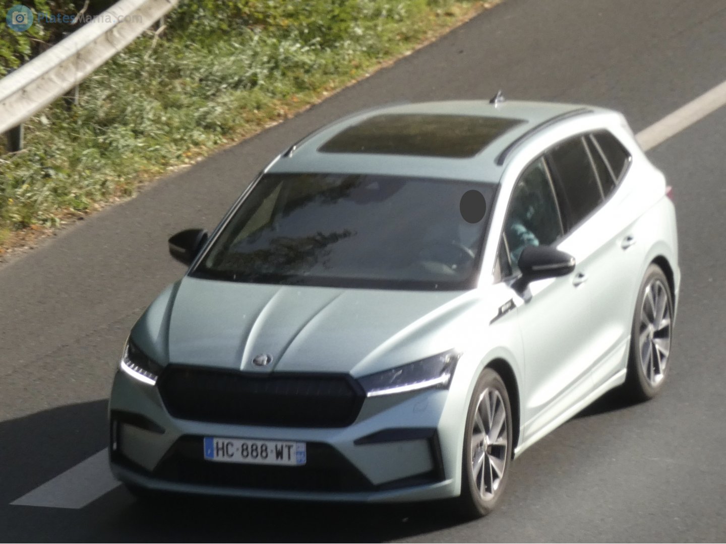 HC-888-WT, Skoda Enyaq 1st gen iV SUV (NY), 2020–