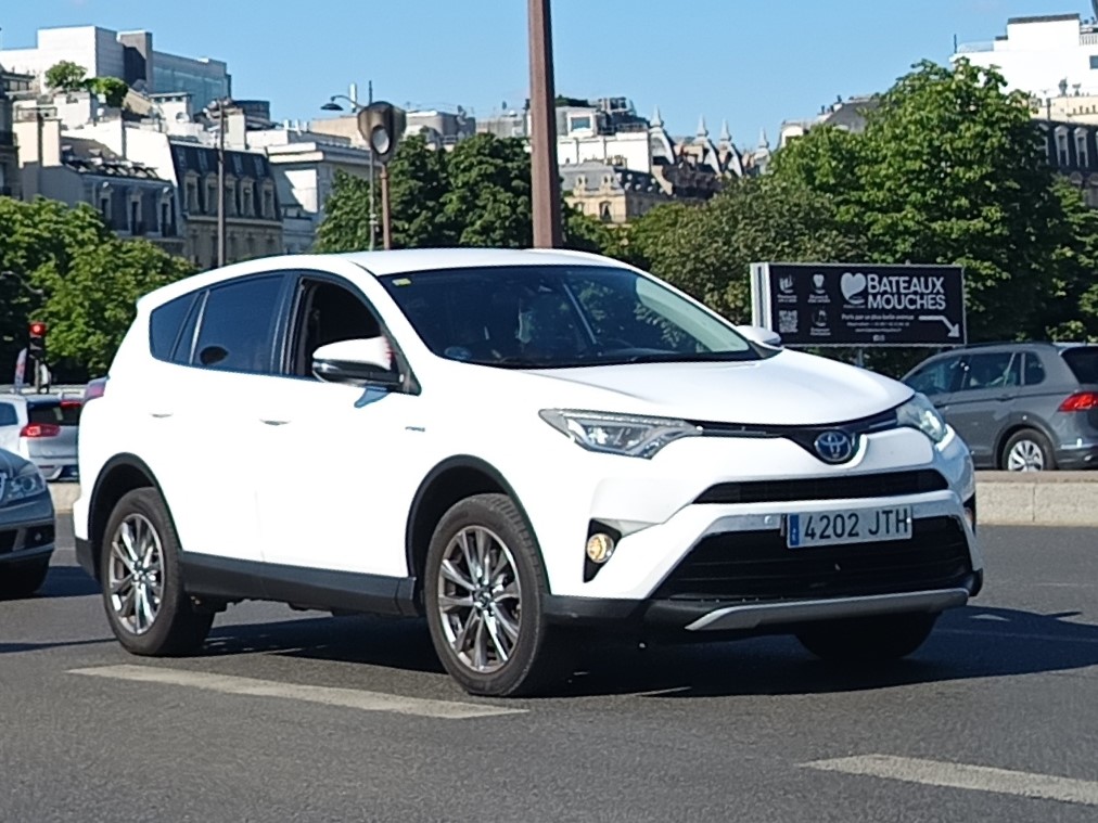 4202 JTH, Toyota RAV4 4th gen (XA40), facelift, 2015–2019