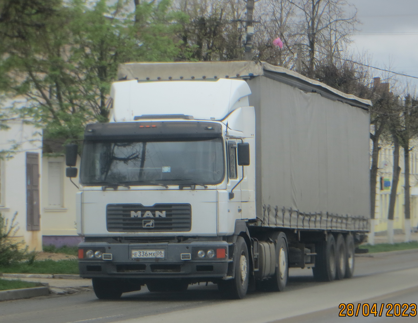 е 336 мх 08, MAN F2000 