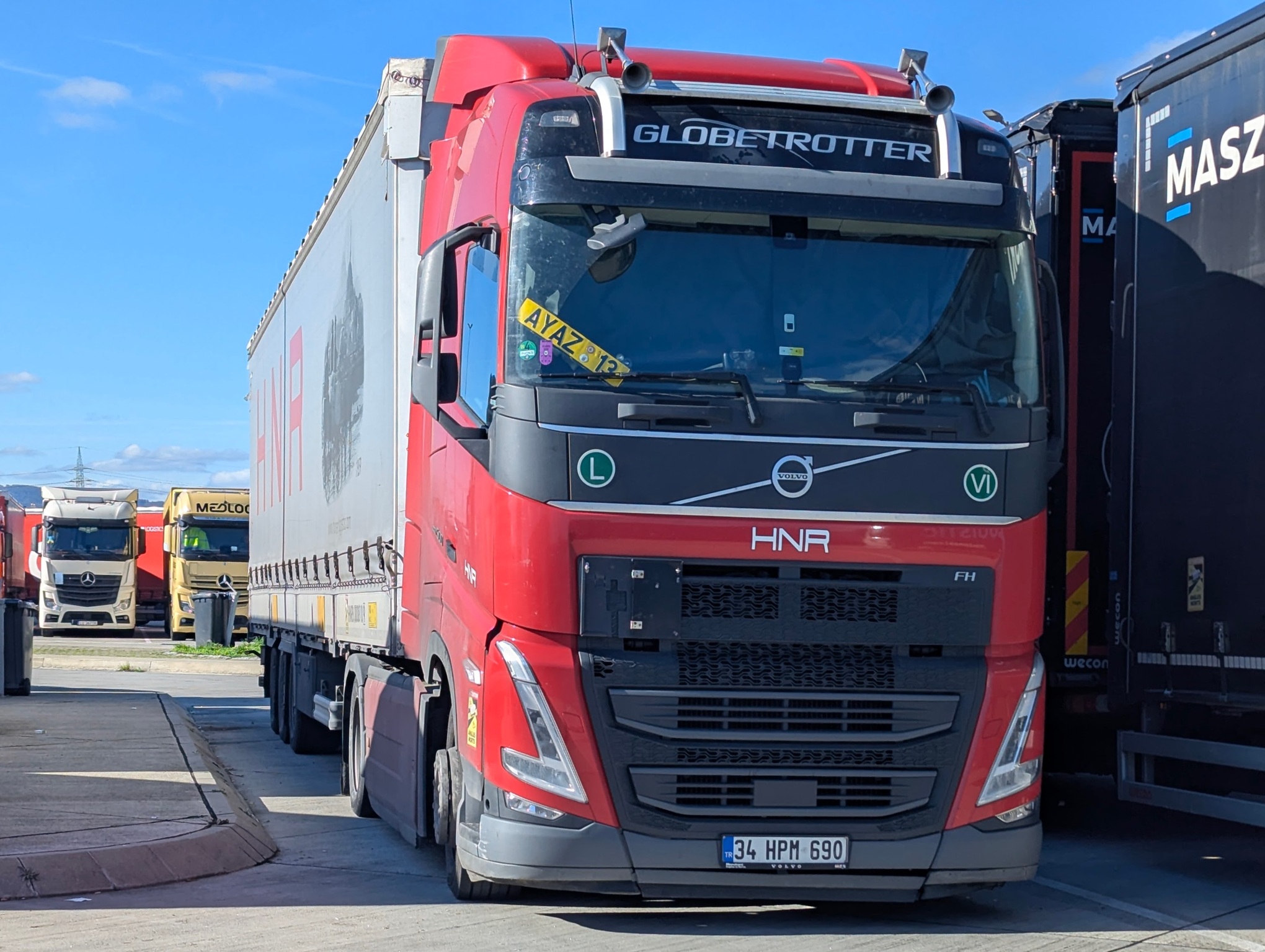 34 HPM 690, Volvo FH 
