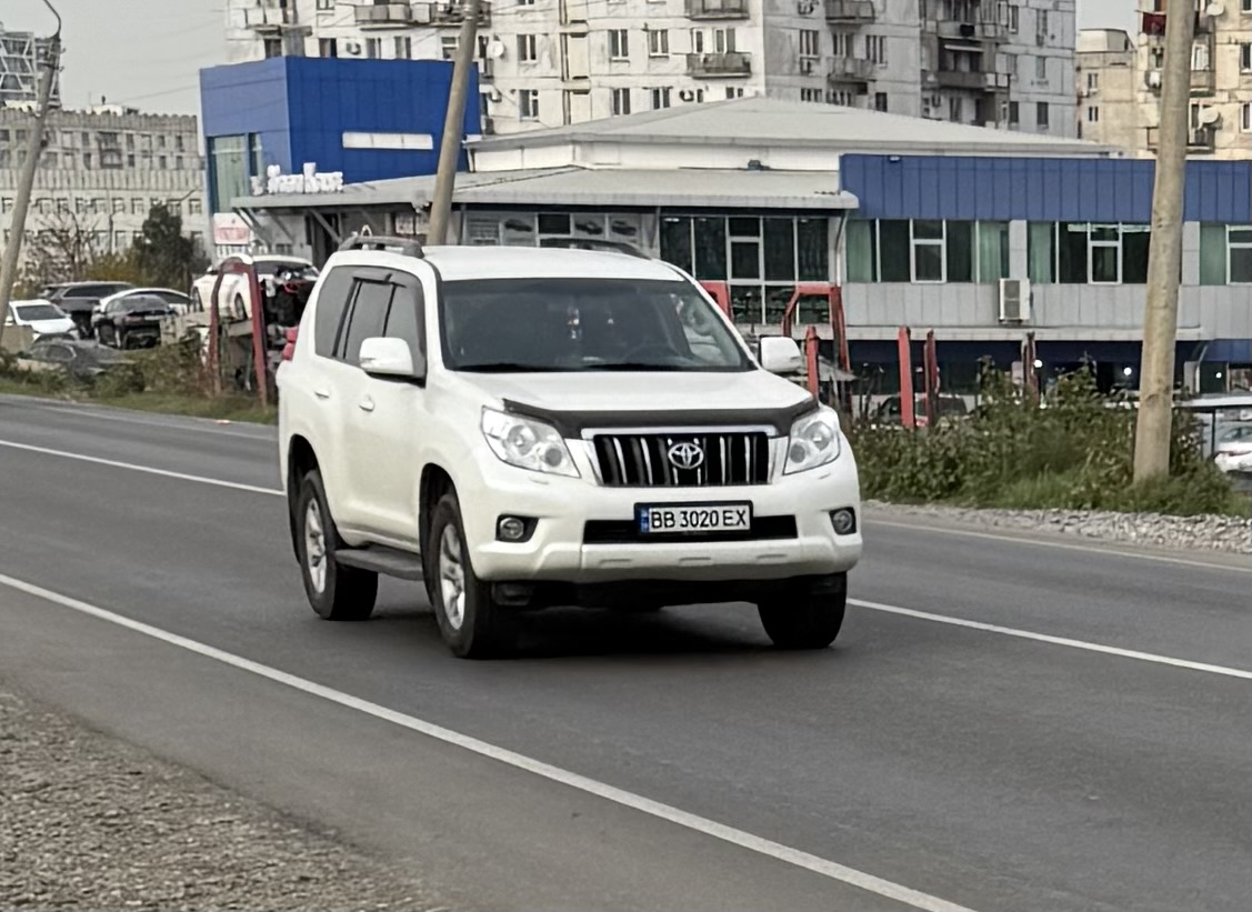 BB 3020 EX, Toyota Land Cruiser Prado 