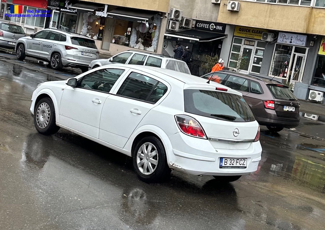 B 32 FCZ, Opel Astra 3rd gen 5-door Hatch (H; A04), 2004–2014