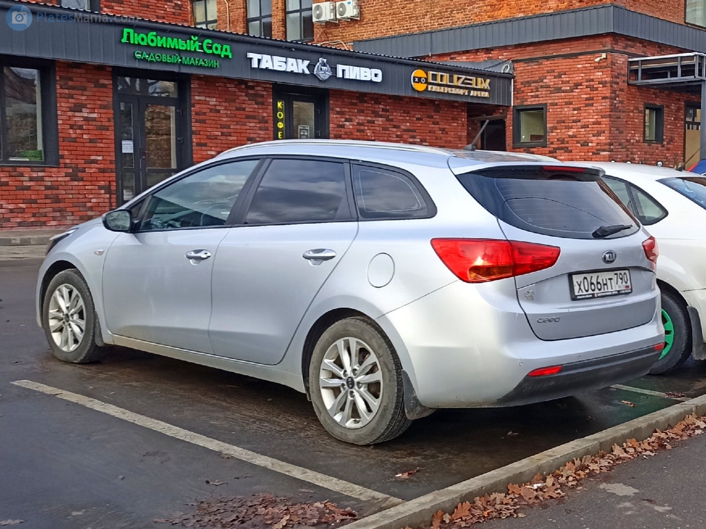 х 066 нт 790, Kia Ceed 2nd gen cee'd_SW (JD), 2012–2018