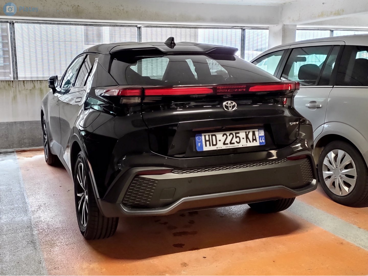 HD-225-KA, Toyota C-HR 2nd gen Hybrid (AX20), 2023–