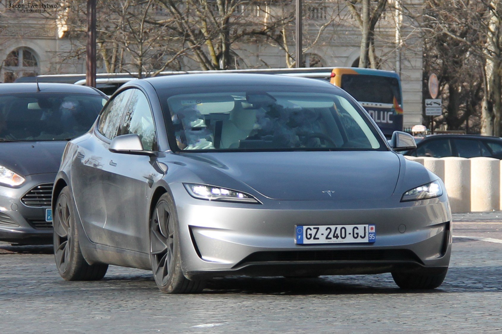 GZ-240-GJ, Tesla Model 3 1st gen (5YJ3), 2017–2023