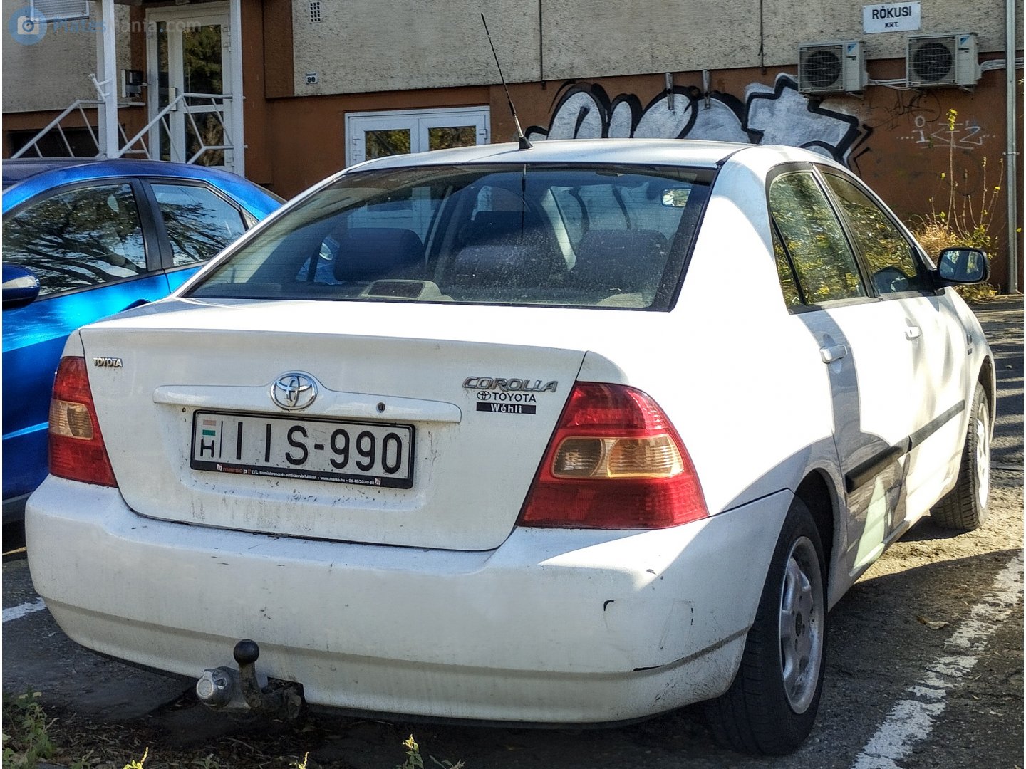 IIS-990, Toyota Corolla 9th gen Sedan (E120; Global-market), 2000–2007