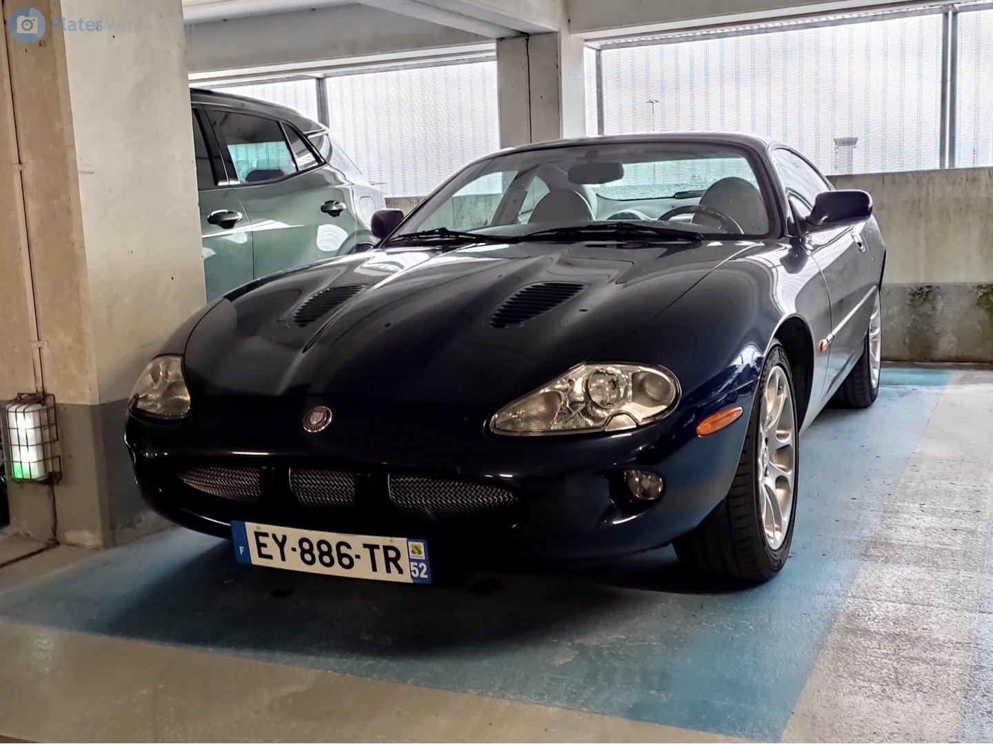 EY-886-TR, Jaguar XKR 1st gen Coupé (X100), 1998–2006