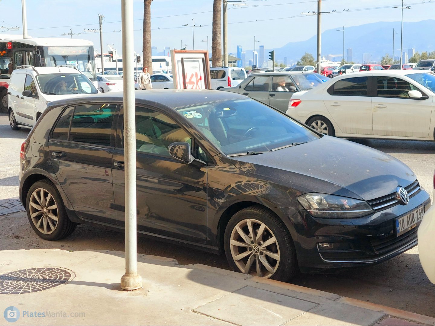 10 ADB 259, Volkswagen Golf 7th gen 5-door Hatch (5G), 2012–2017