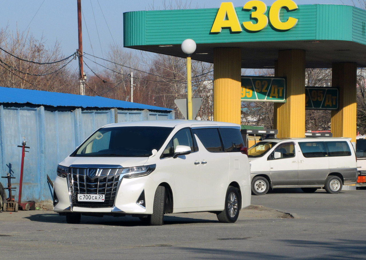 с 700 са 27, Toyota Alphard 3rd gen (AH30), 2015­–2023