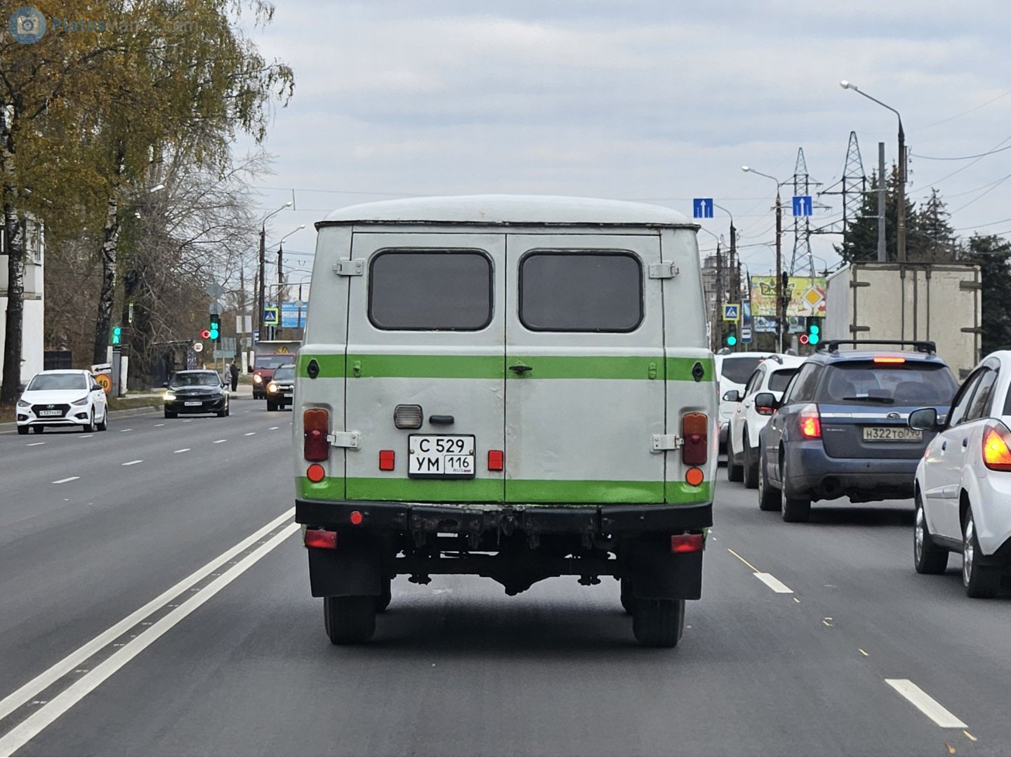 с 529 ум 116, UAZ 452 