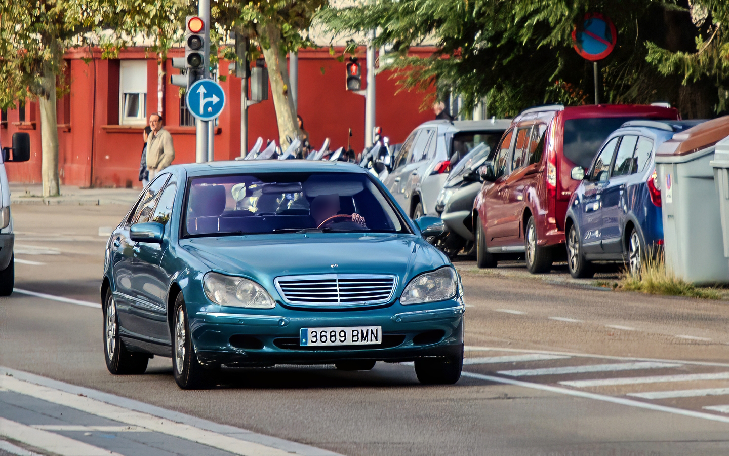 3689 BMN, Mercedes-Benz S-Klasse 6th gen (W220/V220), 1998–2005