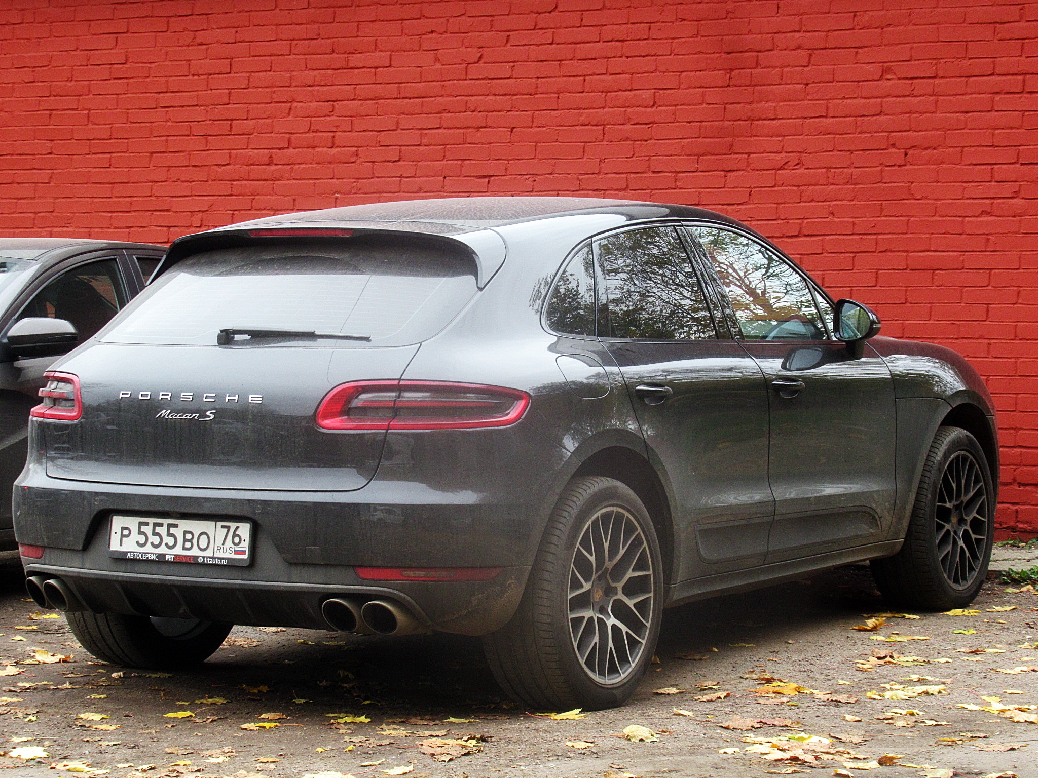 р 555 во 76, Porsche Macan 1st gen (95B), 2014–2018