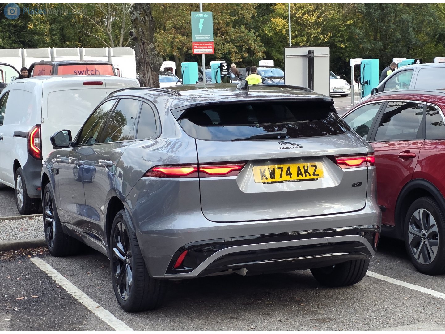 KW74AKZ, Jaguar F-Pace 1st gen (X761), 2016–