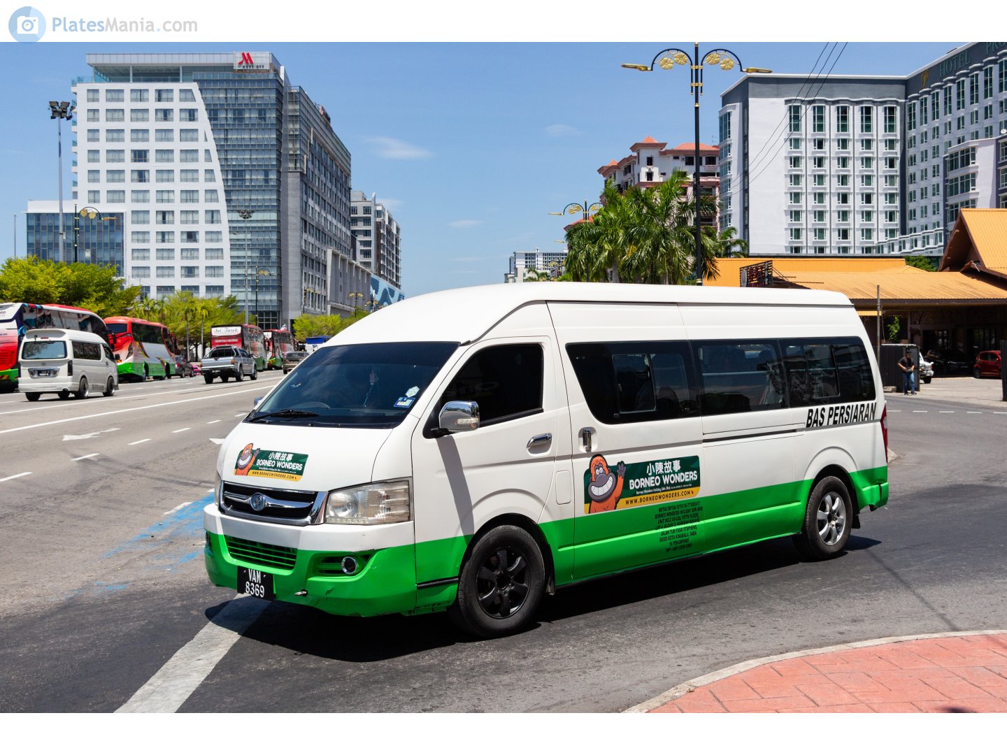 VAM 8369, Toyota HiAce 5th gen Van (H200), 2004–