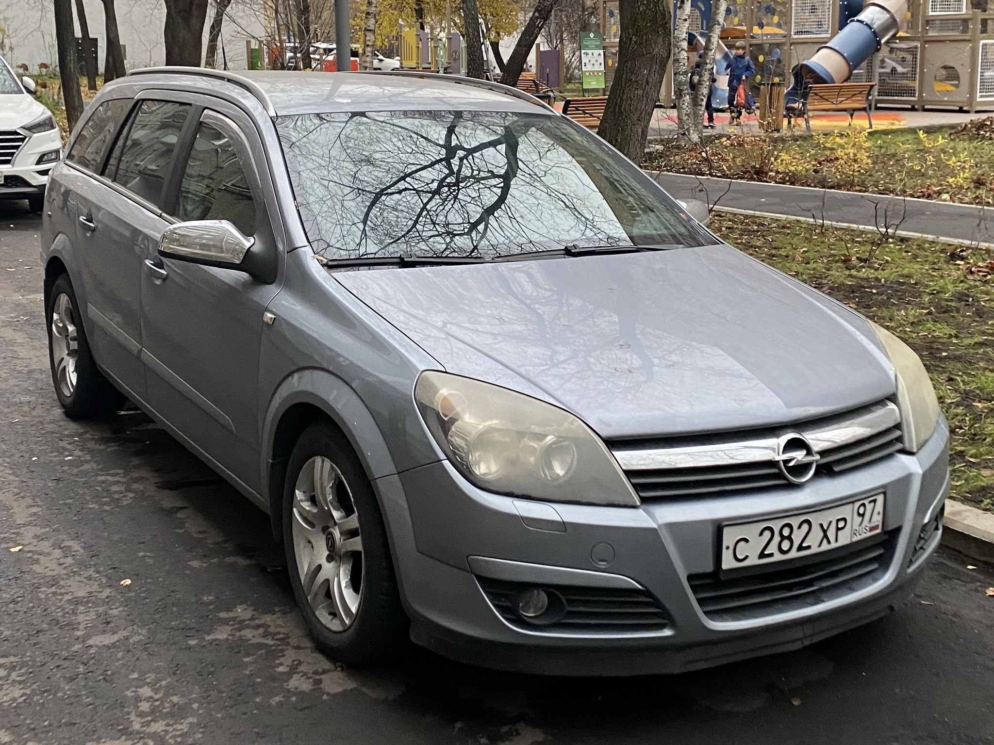 с 282 хр 97, Opel Astra 3rd gen Caravan Wagon (H; A04), 2004–2014