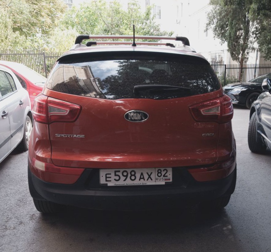 е 598 ах 82, Kia Sportage 3rd gen (R) (SL), 2010–2016