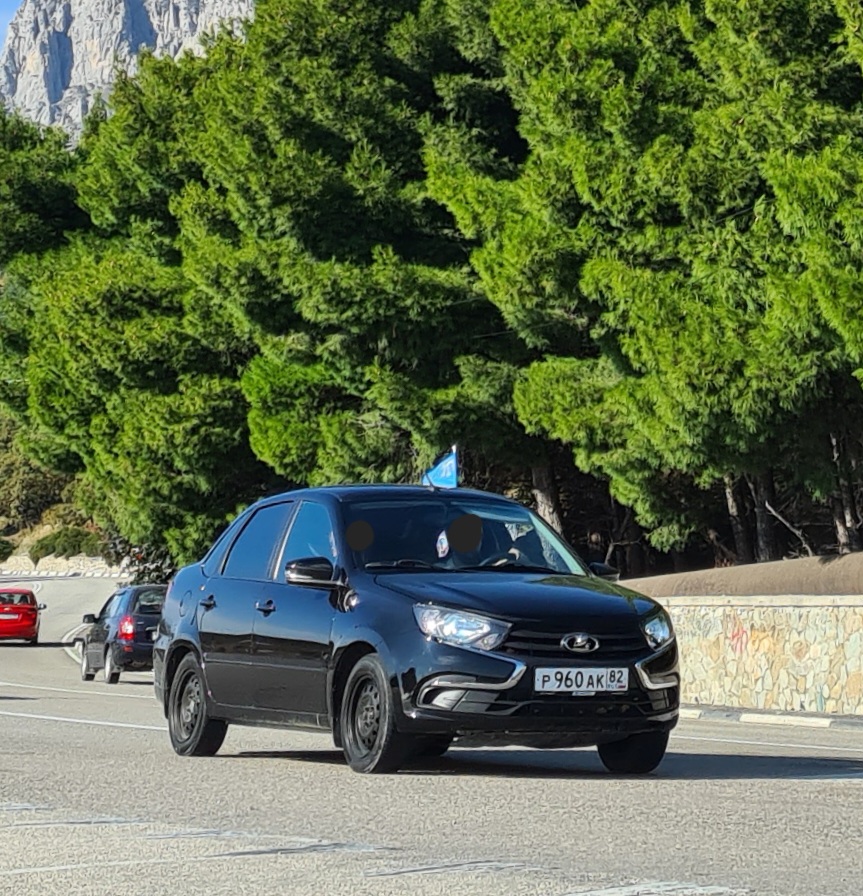 р 960 ак 82, Lada (VAZ) 2190 Granta 2190, facelift, 2018–