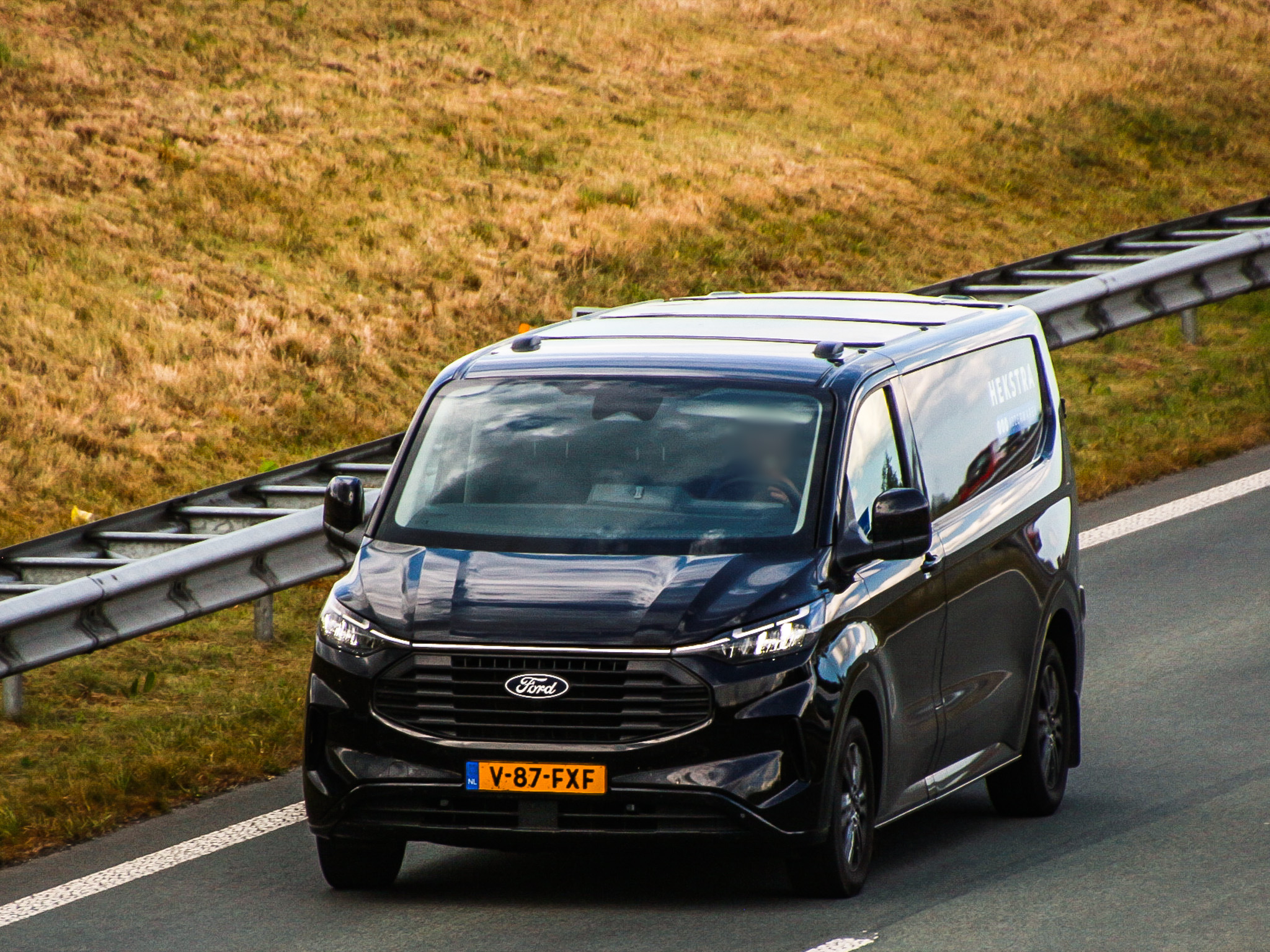 V-87-FXF, Ford Transit Custom 2nd gen (V710), 2023–