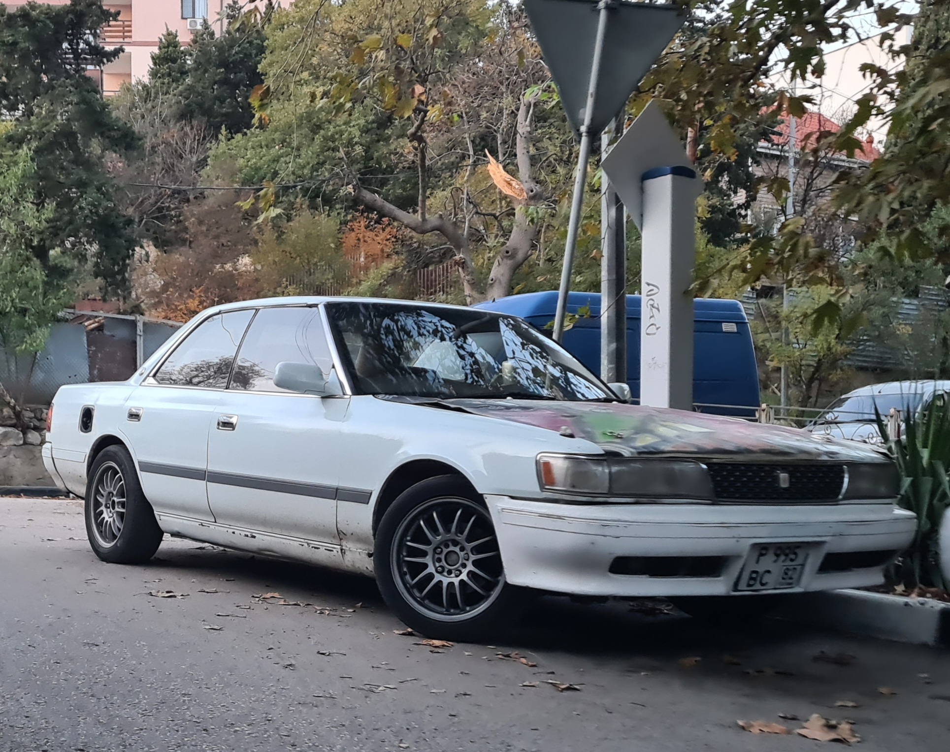 р 995 вс 82, Toyota Chaser 4th gen (X80), 1988–1992