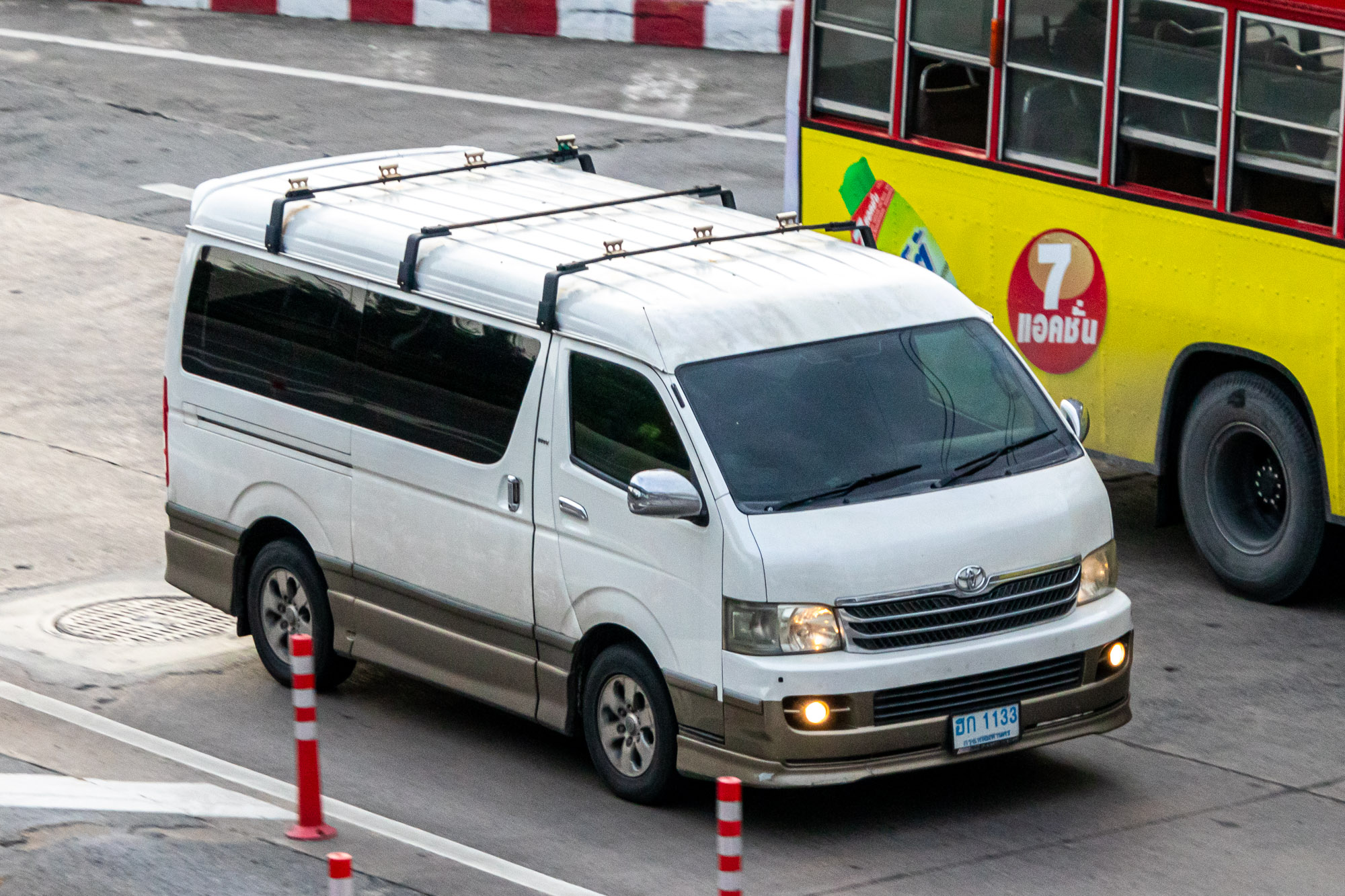 ฮก 1133, Toyota Ventury 1st gen (H200; TH-market), 2011–2014