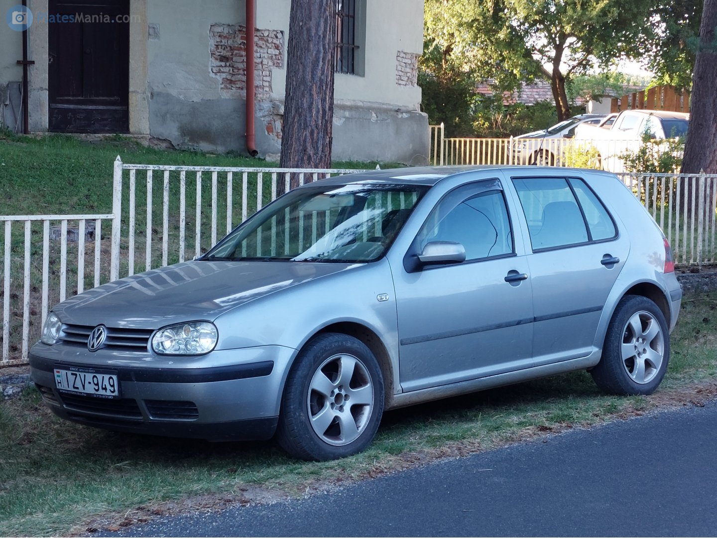 IZV-949, Volkswagen Golf 3rd gen 5-door Hatch (1H1), 1991–1997