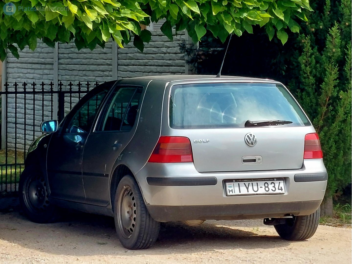 IYU-834, Volkswagen Golf 4th gen 5-door Hatch (1J1), 1997–2003 (–2008 for CN-market)