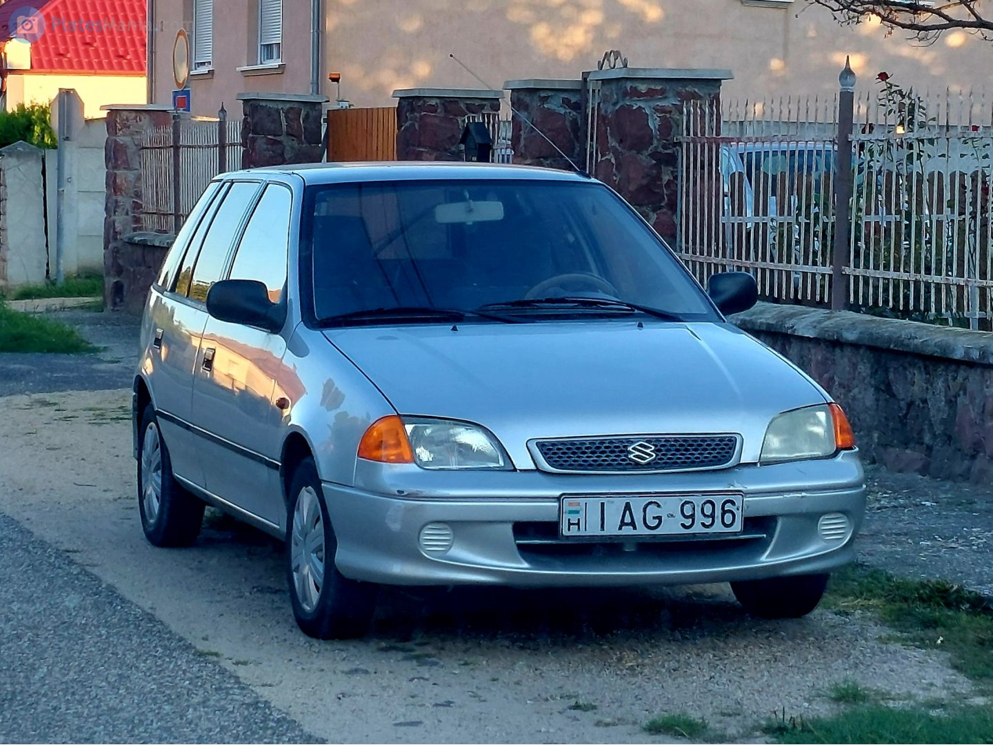 IAG-996, Suzuki Swift 2nd gen 5-door Hatch (SF), facelift, 1996–2004