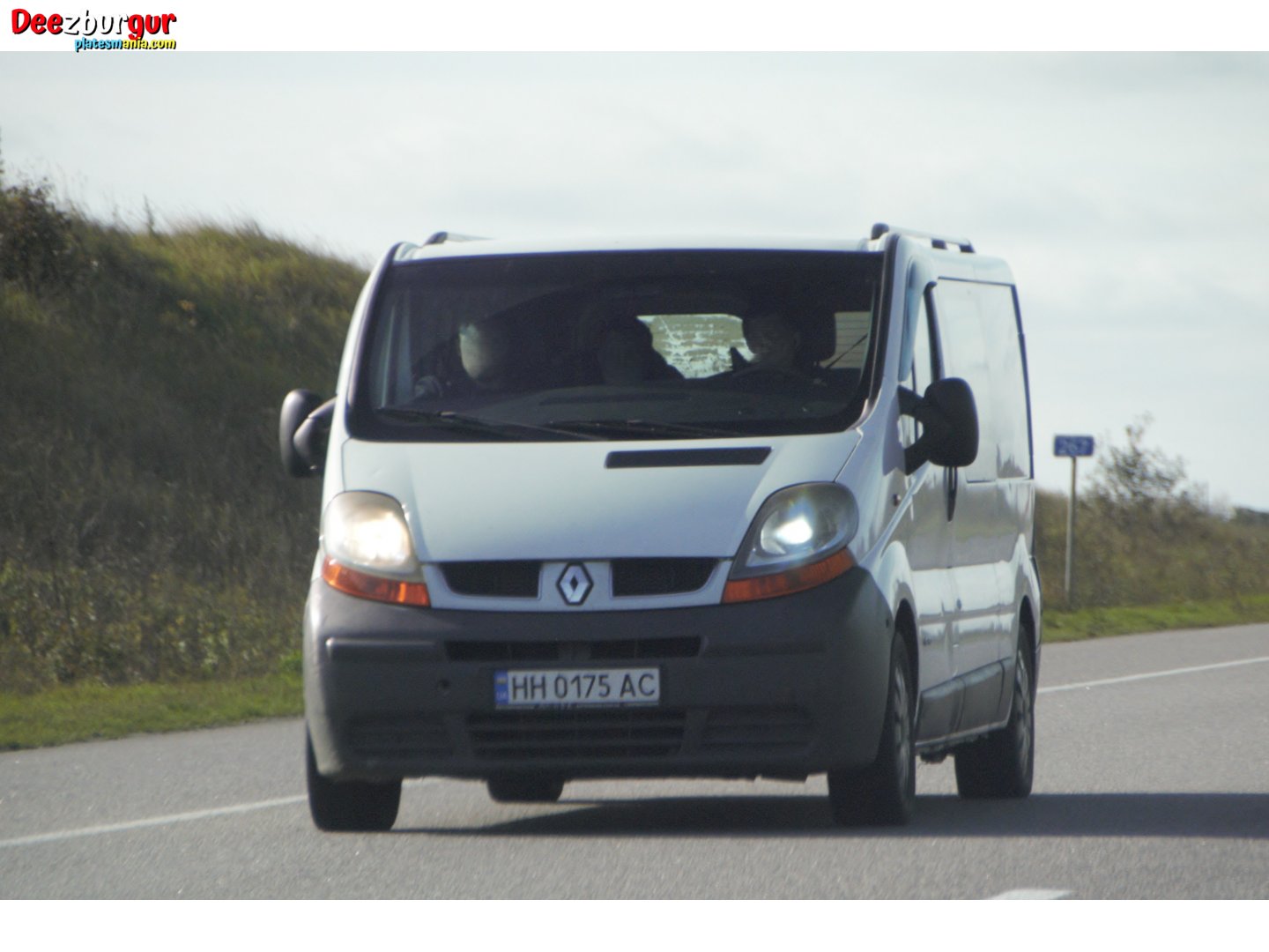 HH 0175 AC, Renault Trafic 2nd gen (X83), 2001–2014