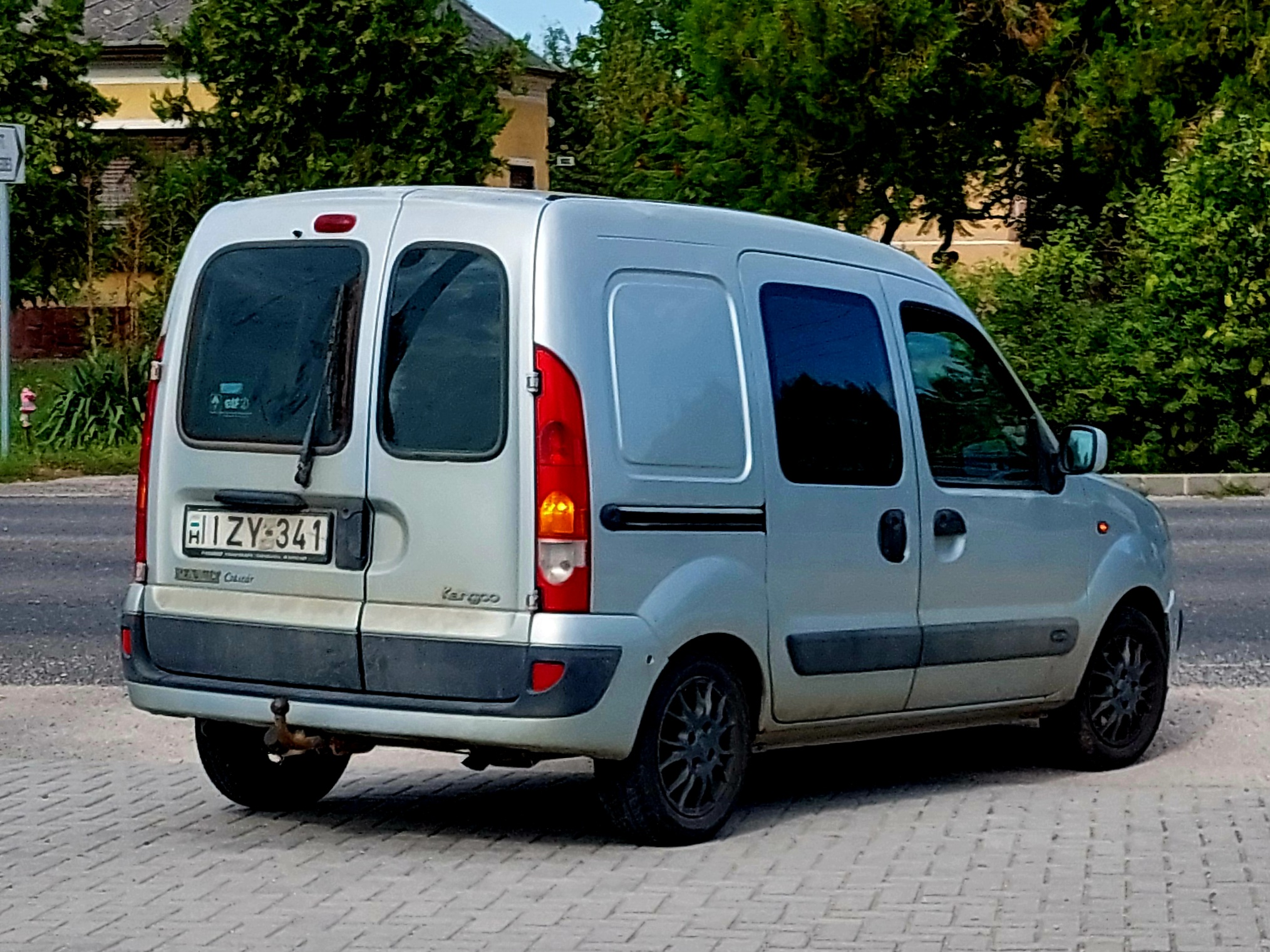 IZY-341, Renault Kangoo 1st gen (F76/K76), facelift, 2003–2008 (–2018 for LATAM-market)