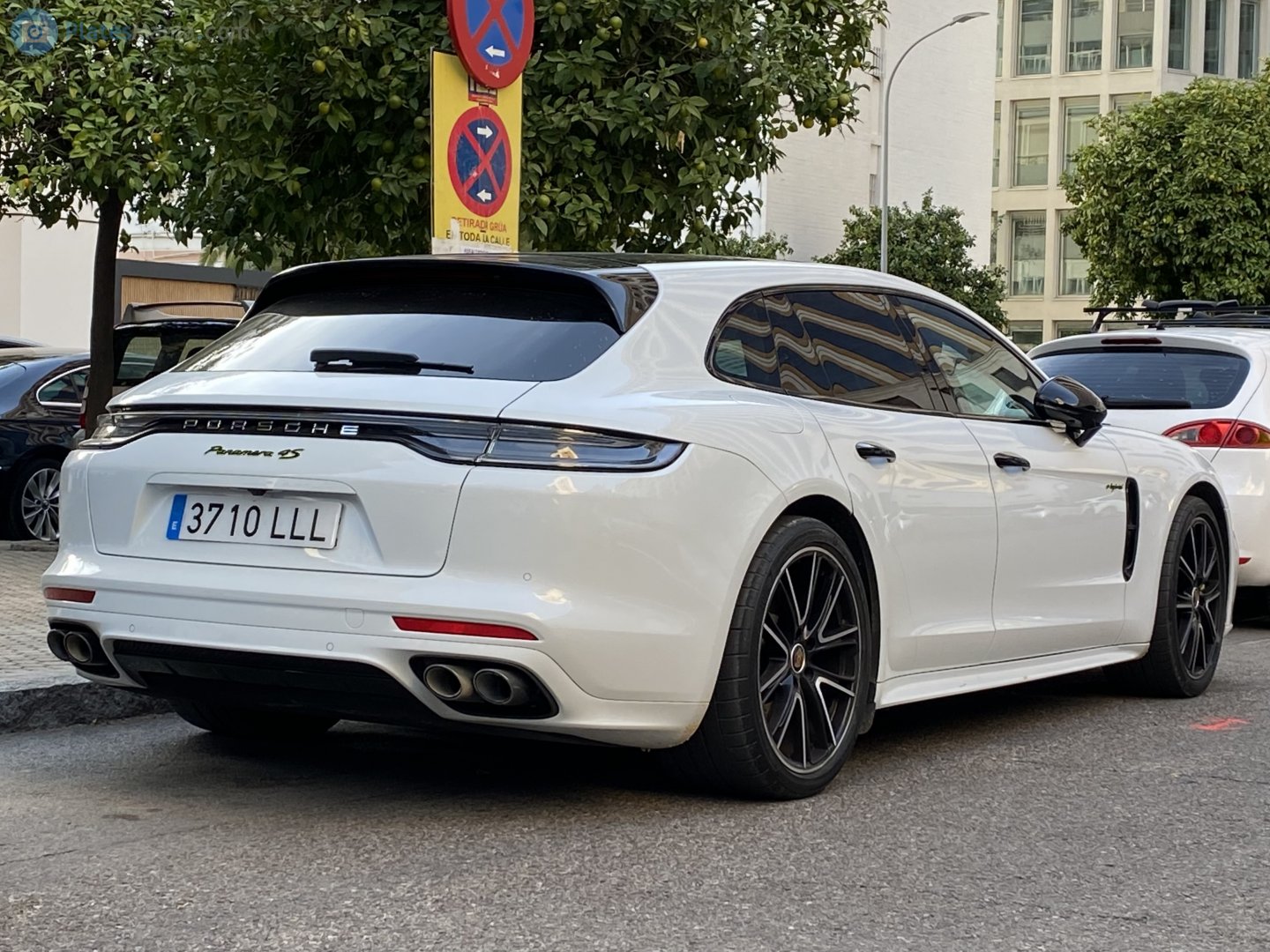 3710 LLL, Porsche Panamera 2nd gen Sport Turismo (971), 2017–2023