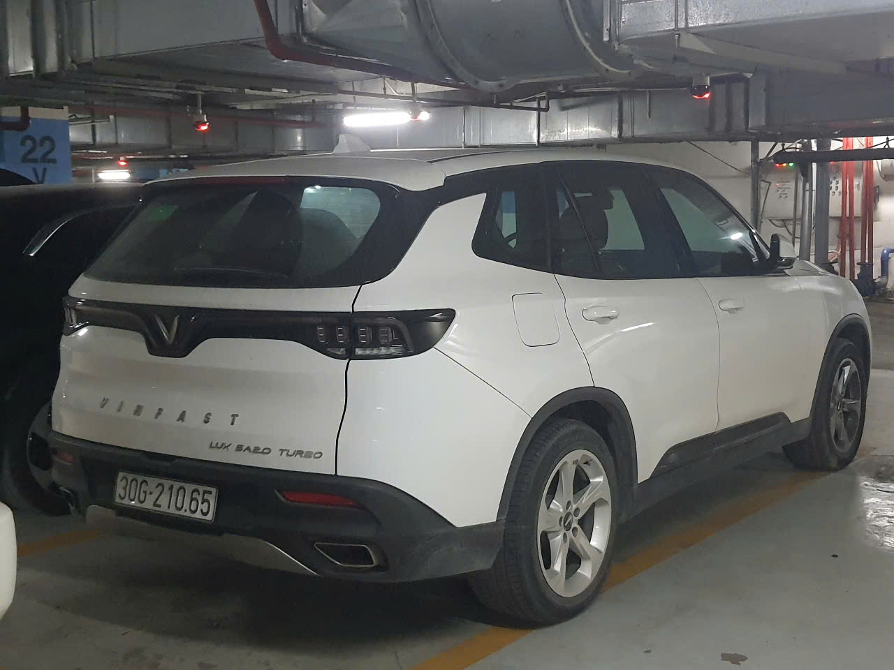 30G-210.65, VinFast LUX SA2.0 1st gen (F15), 2019–2022