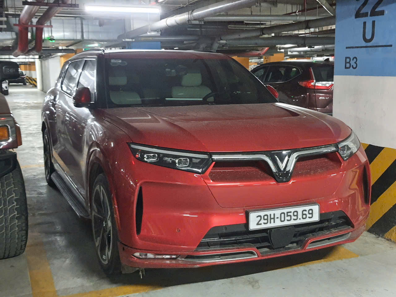 29H-059.69, VinFast VF9 1st gen, 2023–