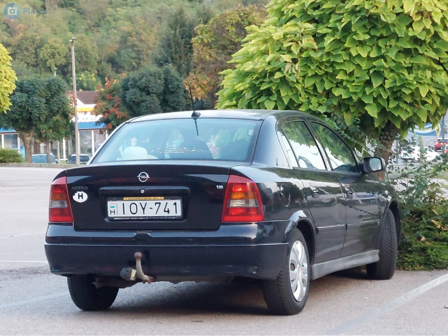IOY-741, Opel Astra 2nd gen Sedan (G; T98), 1998–2009