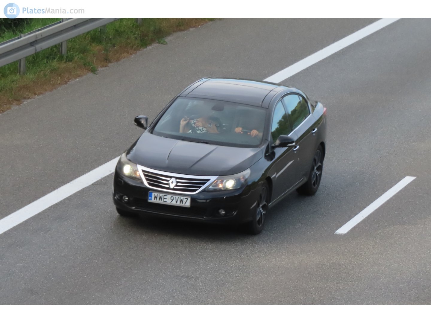 WWE 9VW7, Renault Latitude 1st gen (L43), 2010–2015