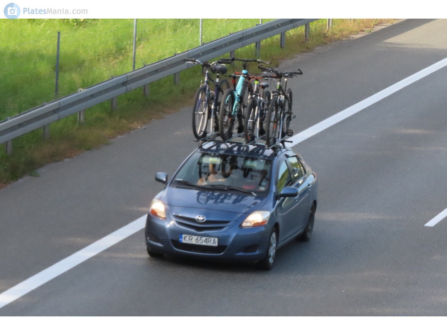 KR 654RA, Toyota Yaris 