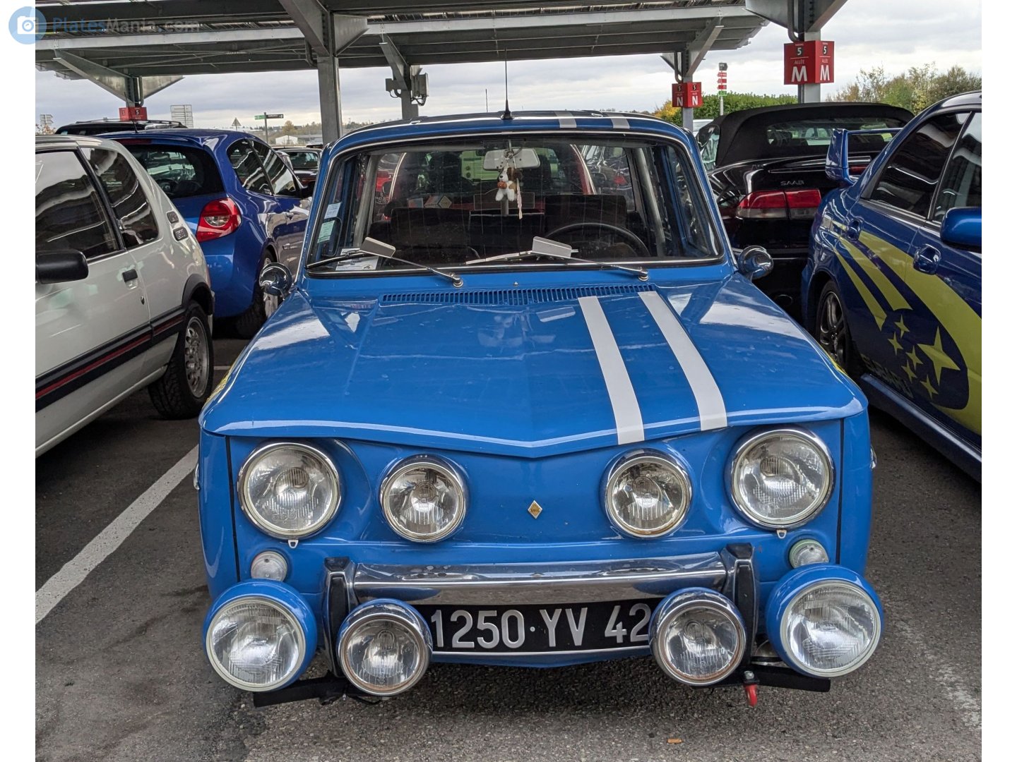 1250 YV 42, Renault 8 1st gen (113), 1962–1973 (–1976 for ES-market)